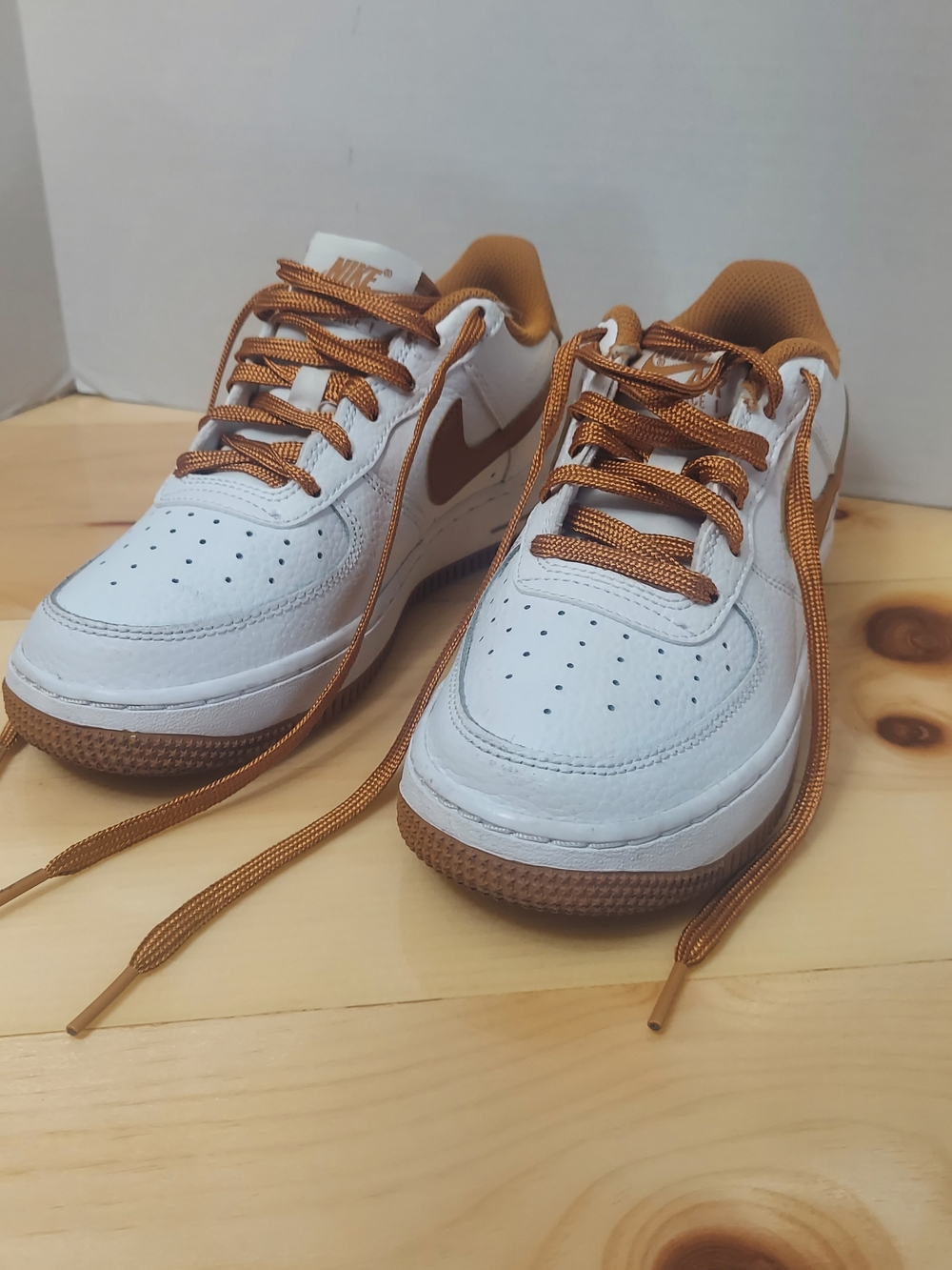 Nike Air Force 1 GS White Desert Ochre Size 5